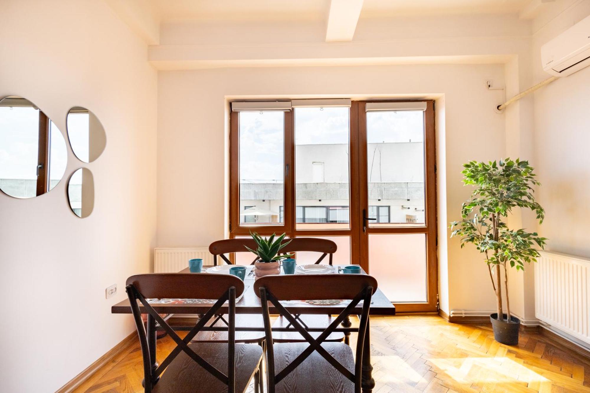 Downtown Victoria Apartments By Citybookings ブカレスト エクステリア 写真