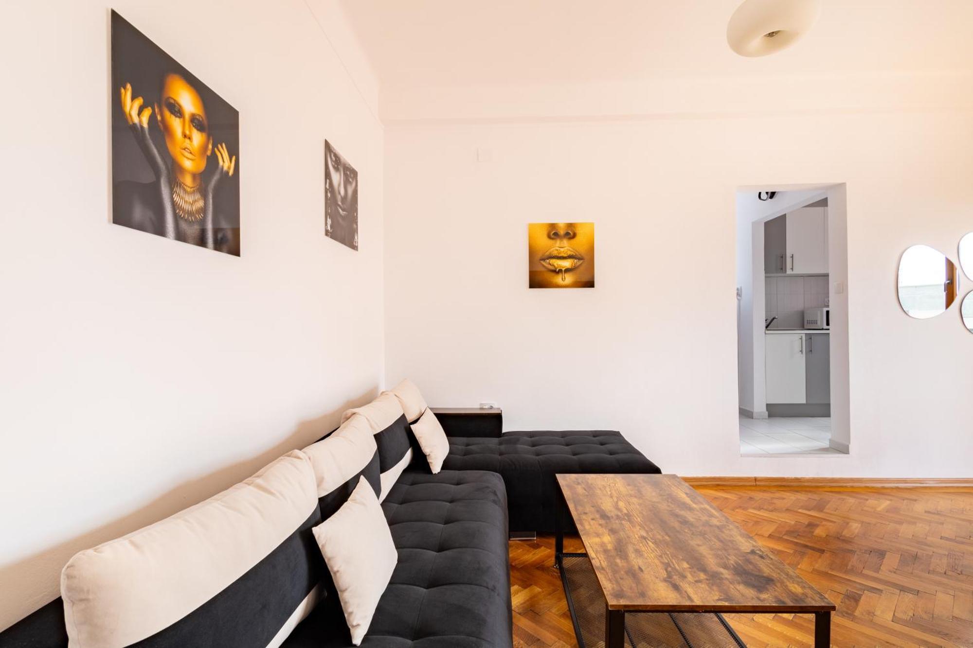 Downtown Victoria Apartments By Citybookings ブカレスト エクステリア 写真