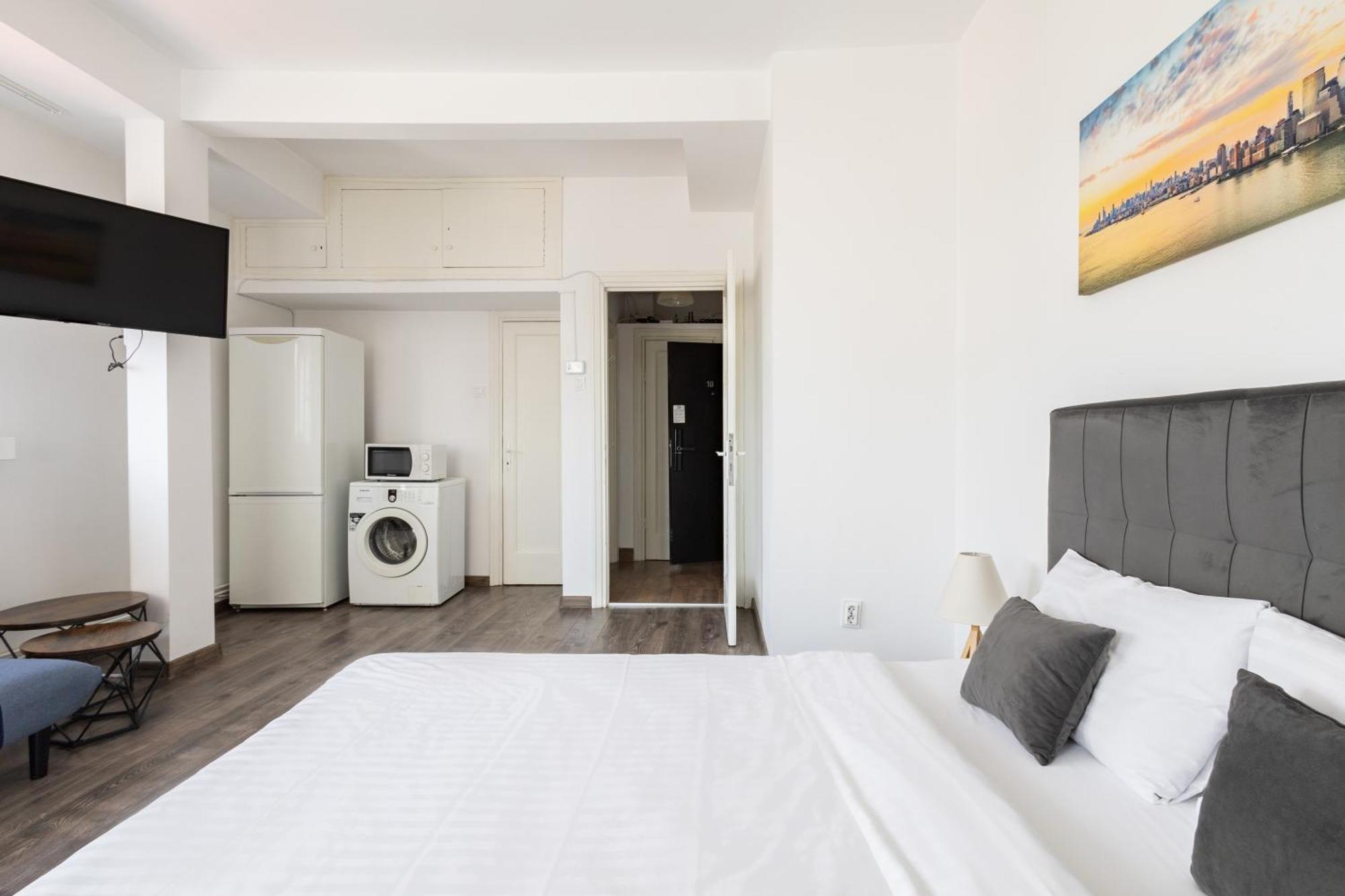Downtown Victoria Apartments By Citybookings ブカレスト エクステリア 写真